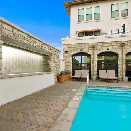 Global Luxury Suites In The Heart Of San Carlos